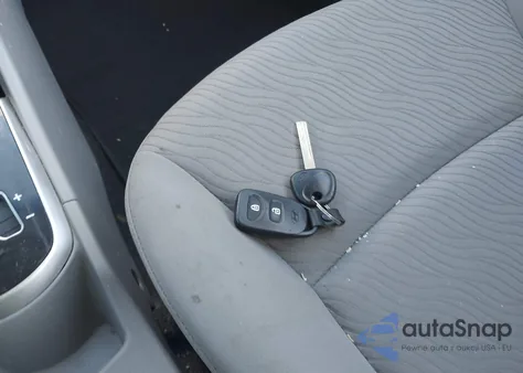 2012 Hyundai Accent Gls z USA, uszkodzony, nr VIN KMHCU4AE2CU249055